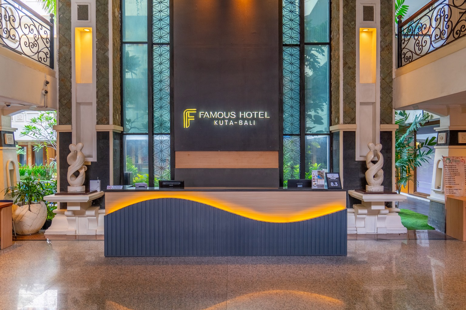 Famous Hotel Kuta